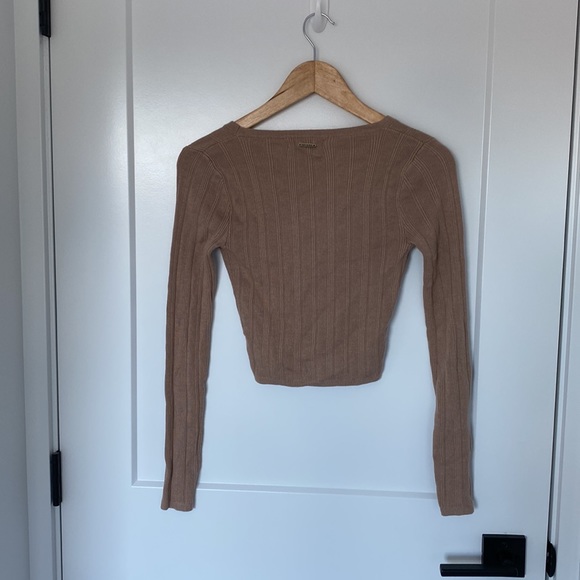 Guess Cropped Long Sleeve Sweater - Picture 3 of 7